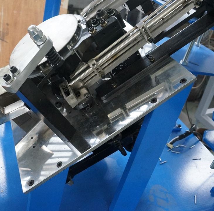 Automatic Cable Clip Assembly Machine
